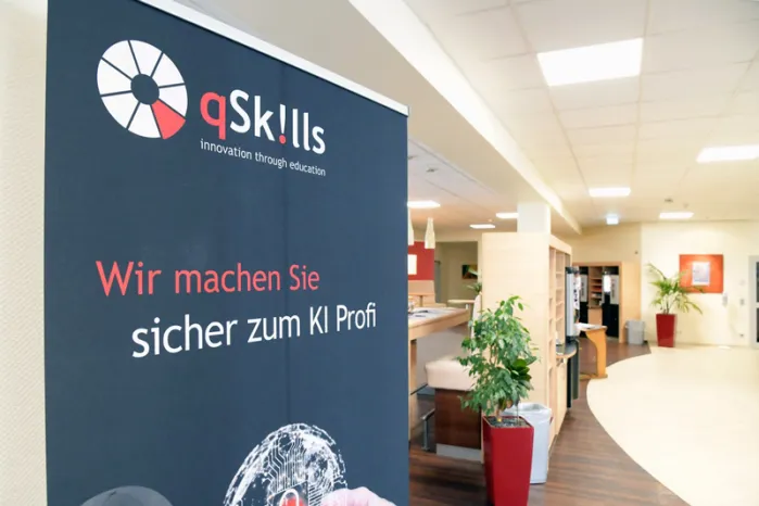 qSkills Cafeteria mit Rollup