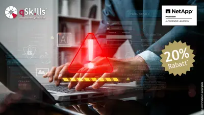 Konzept für Cybersicherheitsrisiken, Systemalarm an der Schnittstelle, Hacking, Verletzung des IT-Systems, KI-gestützte Sicherheitswarnung.